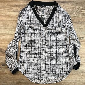 NWT S Line Black and White Flowy Chiffon Blouse sz S